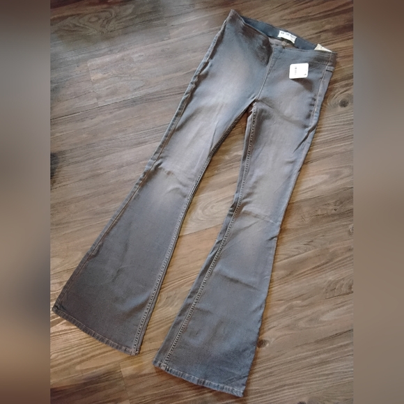 We the Free Penny Pull-On Flare jeans - Picture 2 of 9